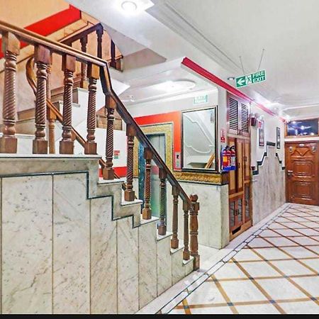 Super Hotel O Blue Sapphire Delhi ニューデリー エクステリア 写真