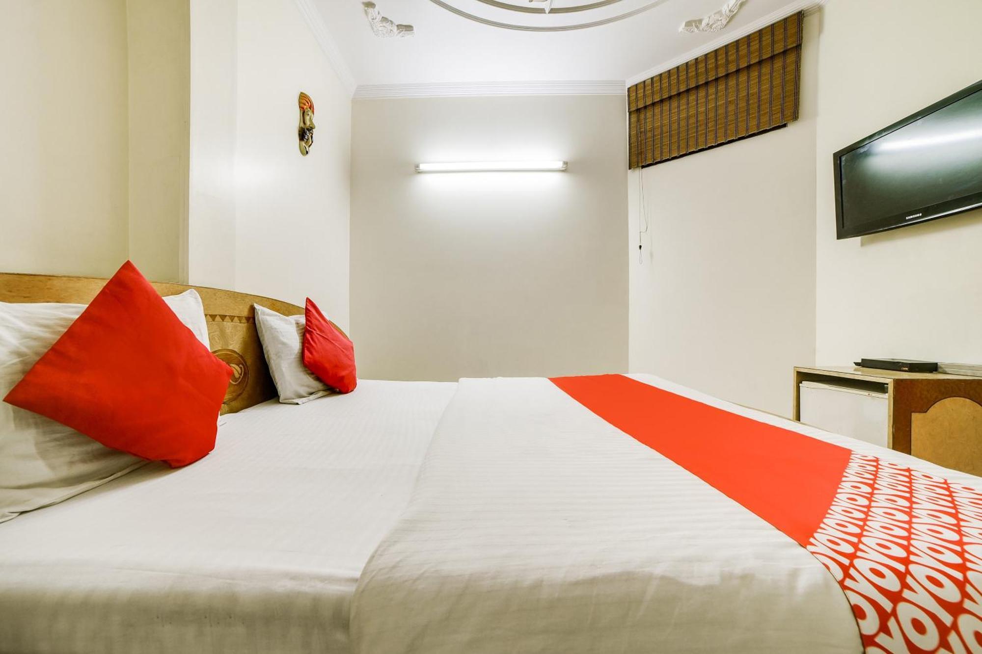 Super Hotel O Blue Sapphire Delhi ニューデリー エクステリア 写真